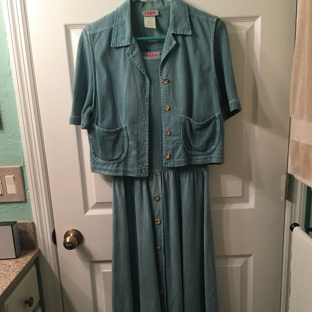 Maxi denim dress with removable vest